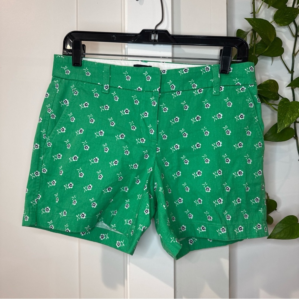 J Crew Re-Imagined Women's Green Size 2 14W Bermuda Shorts Floral Flowers